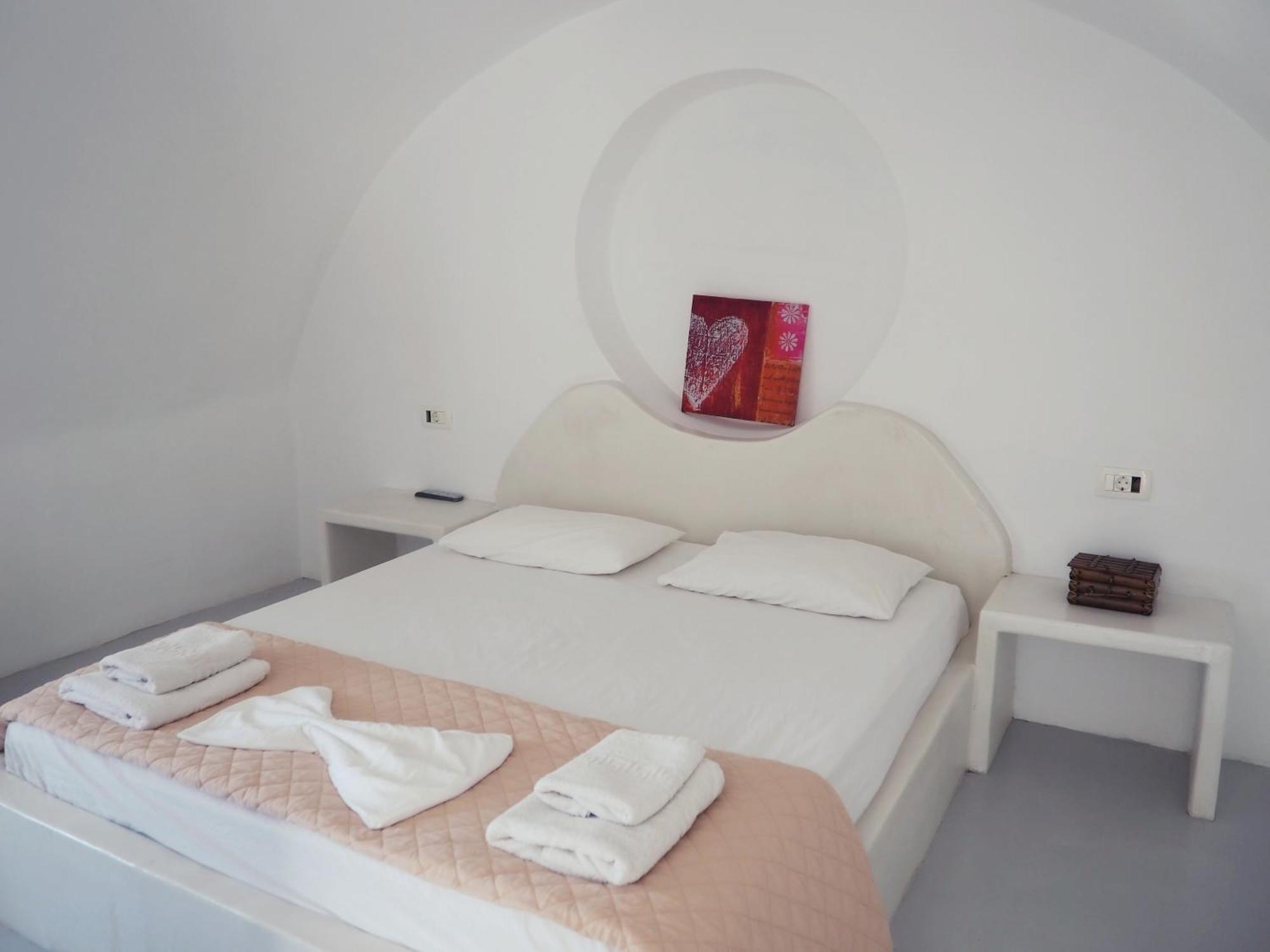 Leon Lux Apartments Perivolos  Ngoại thất bức ảnh