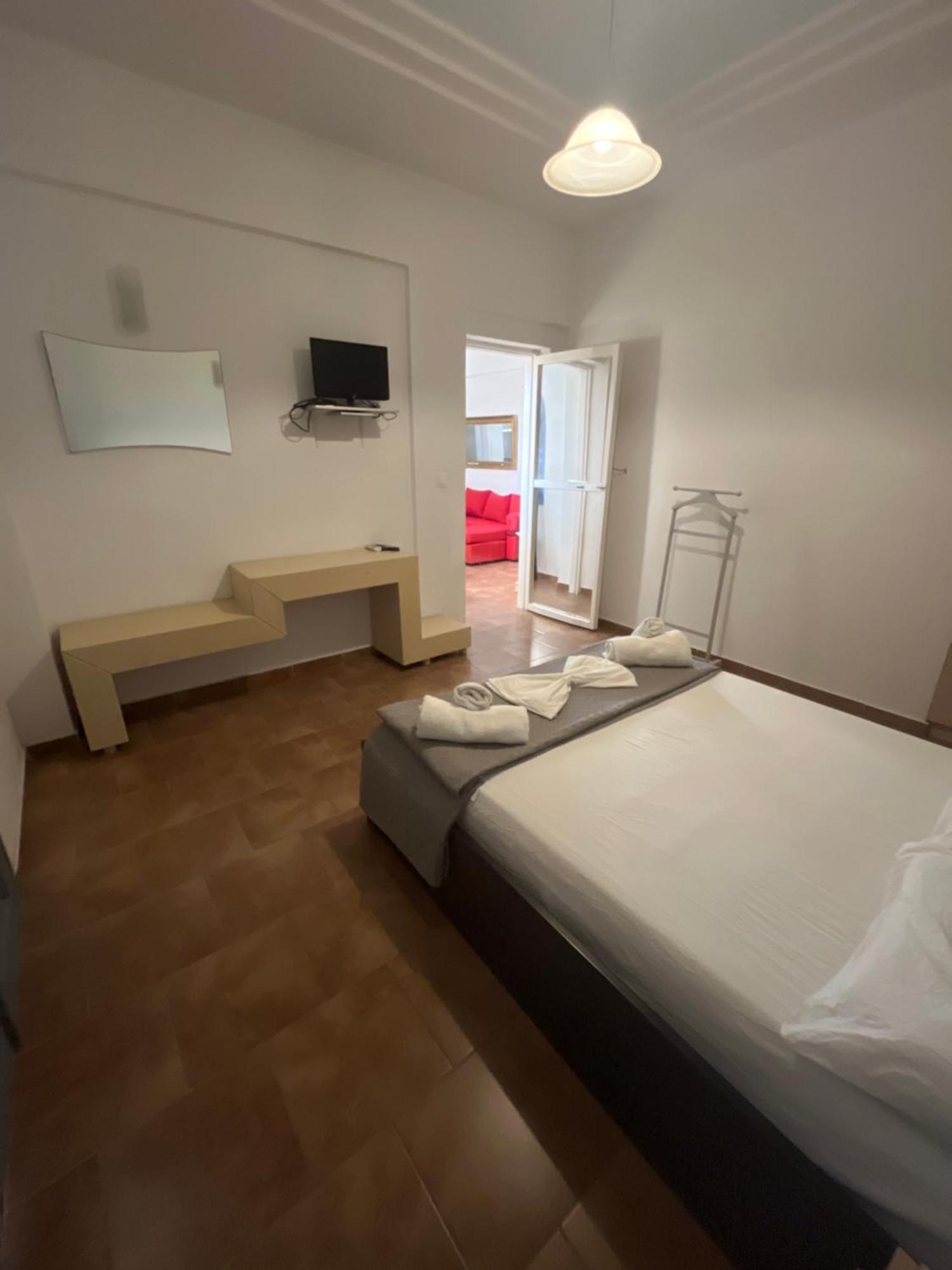 Leon Lux Apartments Perivolos  Ngoại thất bức ảnh