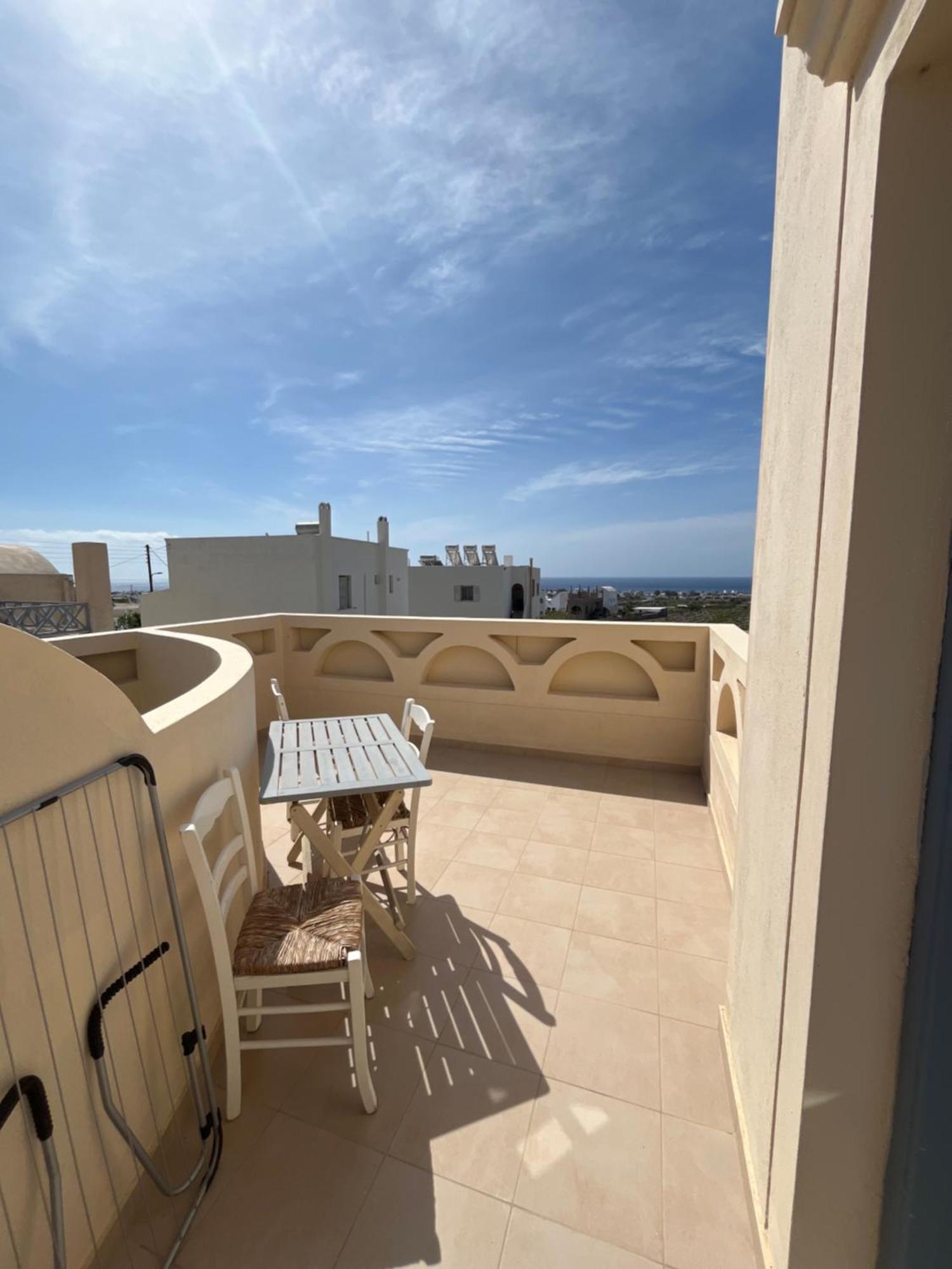Leon Lux Apartments Perivolos  Ngoại thất bức ảnh