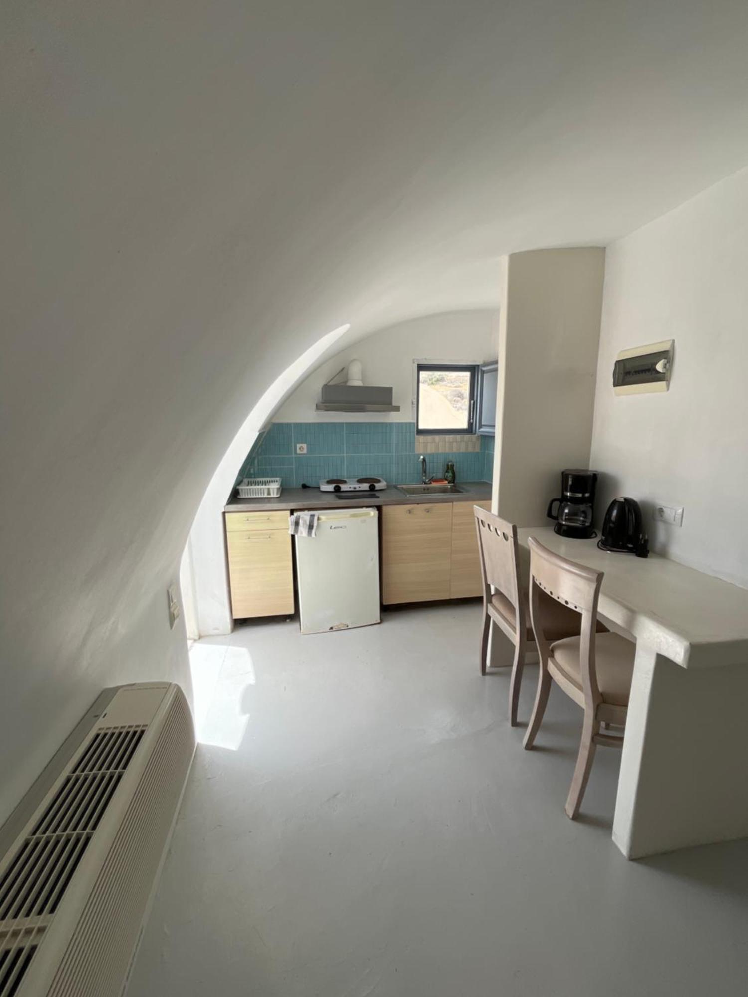 Leon Lux Apartments Perivolos  Ngoại thất bức ảnh