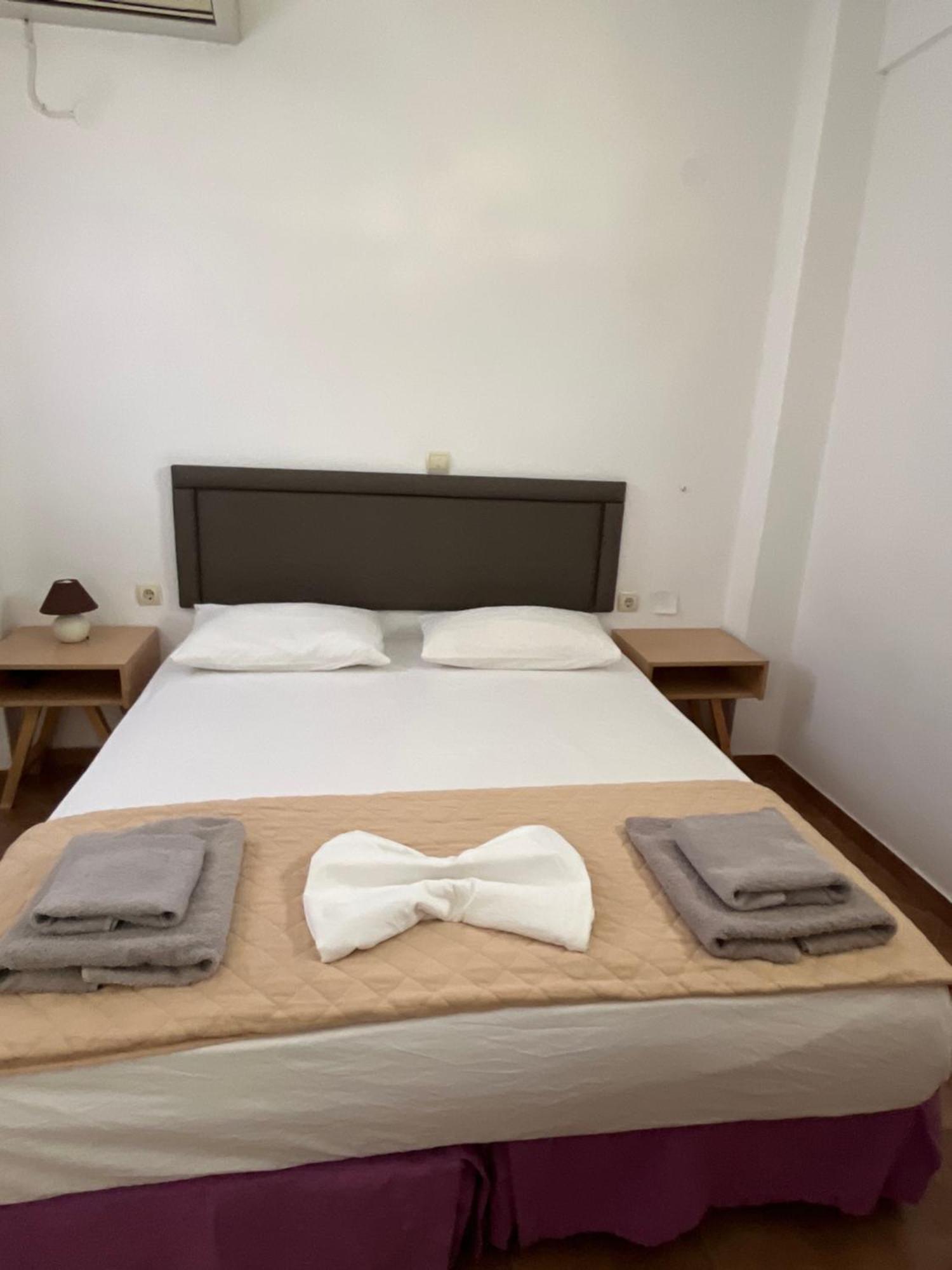 Leon Lux Apartments Perivolos  Ngoại thất bức ảnh