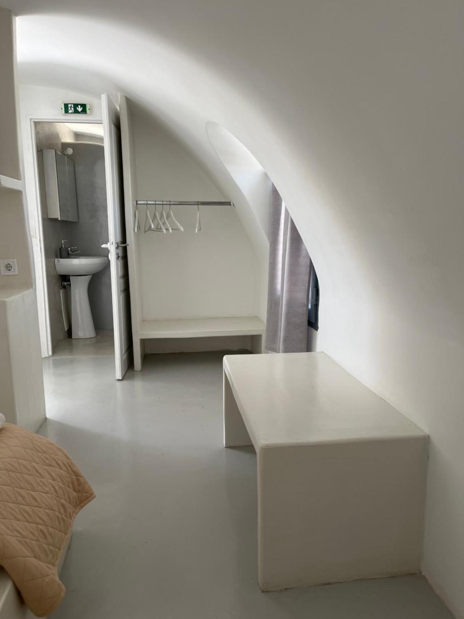 Leon Lux Apartments Perivolos  Ngoại thất bức ảnh