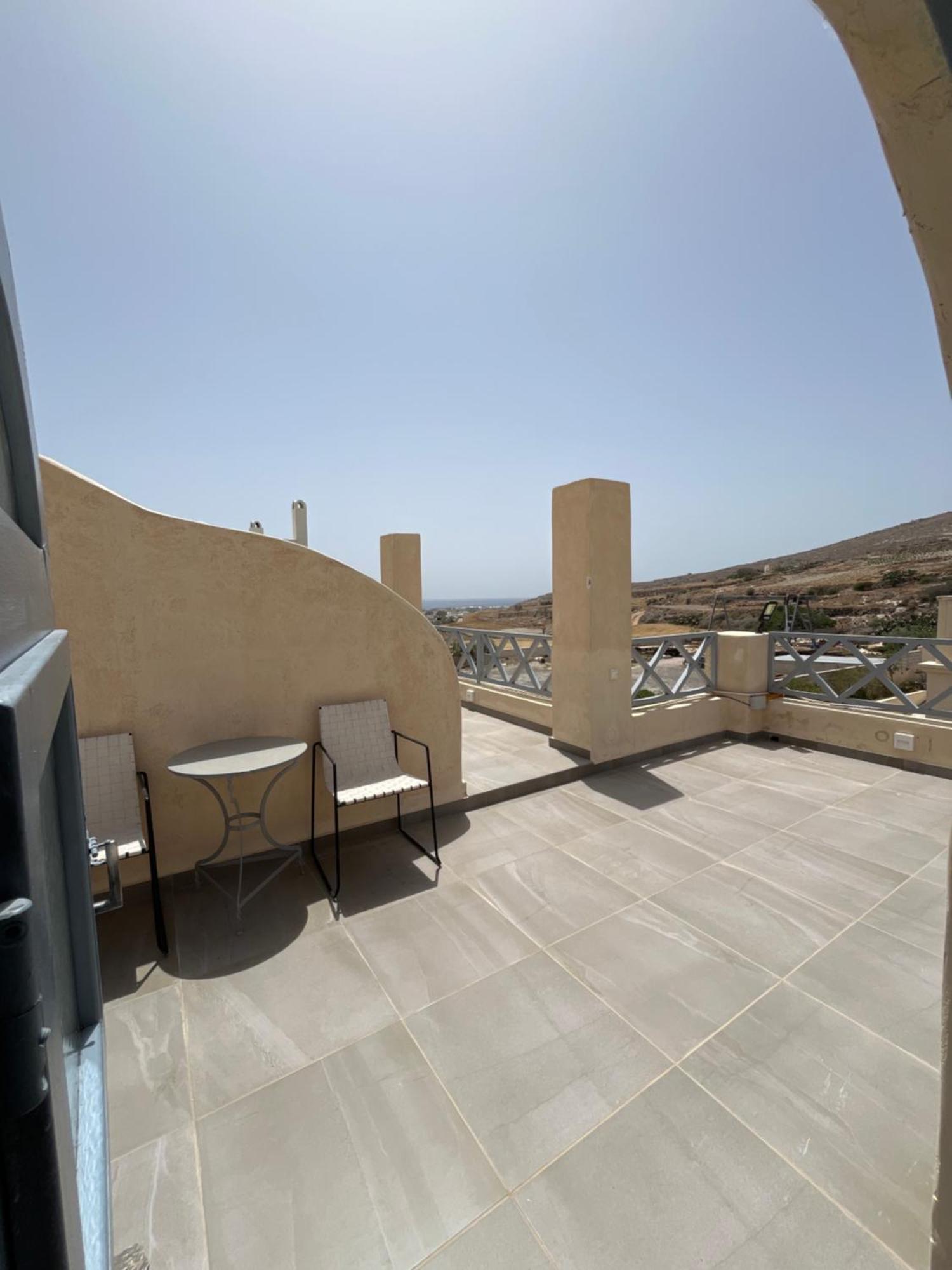 Leon Lux Apartments Perivolos  Ngoại thất bức ảnh